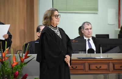 Desa. Elvira Maria de Almeida Silva é empossada presidente do TRE-SE