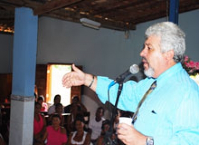 Juiz de São Cristóvão lança Projeto Família Legal