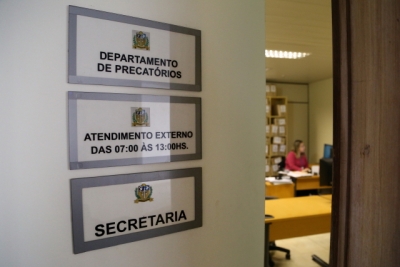 Precatórios: equipe faz atendimento presencial a credores