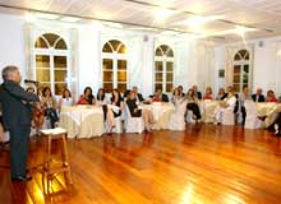 Com poesias, ESMESE inicia semestre letivo