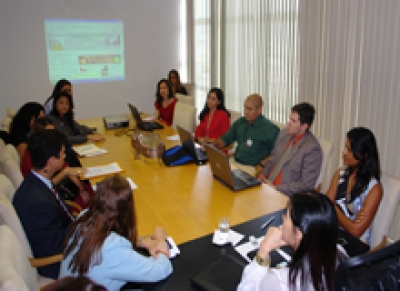 Presidente do TJSE discute projetos para criação de Centros de Referência