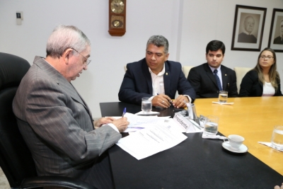 TJSE e SMTT assinam convênio para divulgação de campanhas institucionais nos terminais, pontos e ônibus