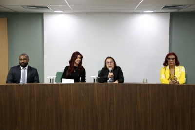 Comitê de Equidade de Gênero realiza palestra sobre valorização da mulher