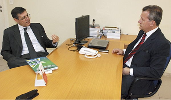 Esmese recebe visita de representante da Escola Nacional de Formação de Magistrados 