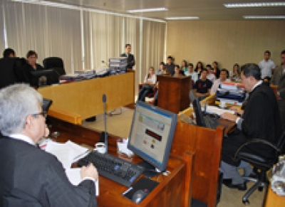 Câmara Criminal recebe visita de acadêmicos de Direito