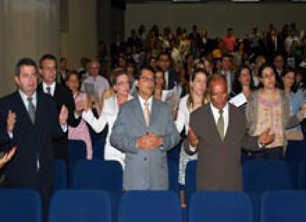 Servidores do TJSE em confraternização com Missa Natalina