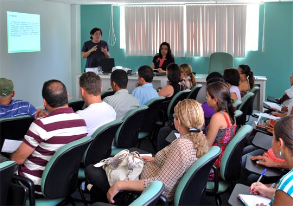 Conselheiros Tutelares e de Direitos de Pacatuba participam de evento no TJSE.