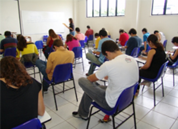 Realizada prova para Estágio em Direito no TJSE