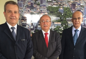 Presidente do TJSE visita Assembleia Legislativa e fala sobre projeto de reajuste dos servidores