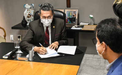 Renovado termo de uso para funcionamento de postos do Banese no Judiciário