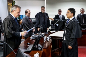 TJSE empossa mais um Juiz Substituto