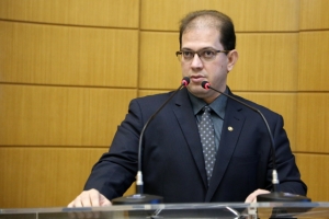 Juiz do Departamento de Precatórios do TJSE ministra palestra na Assembleia Legislativa