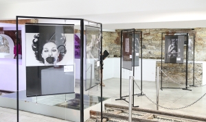 Violência contra mulher: exposição fotográfica ‘Partida’ fica aberta no Memorial até 29/09