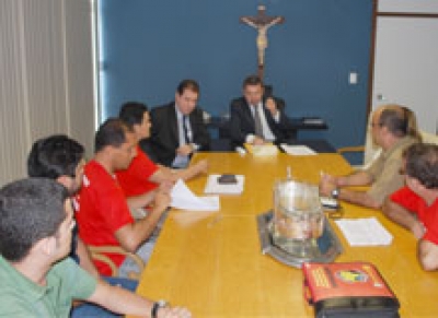 Presidente do TJSE confirma proposta de reajuste ao SINDSERJ