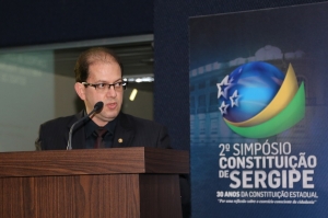Juiz do TJSE fala sobre controle de constitucionalidade em evento da Alese