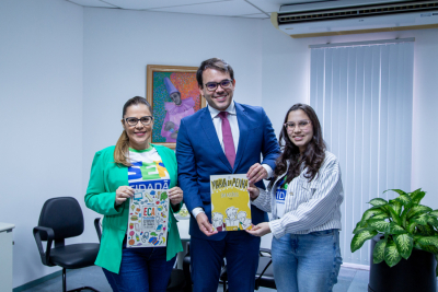 Projeto Formação de Estudante Monitor em Educação Cidadã, pré-classificado ao Prêmio Innovare, é apresentado ao consultor