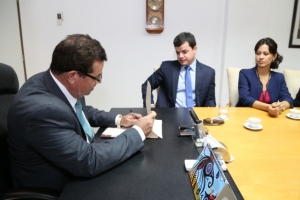 Convênio entre TJSE e TRT20 permitirá restauro de documentos e processos da Justiça do Trabalho no Arquivo Judiciário