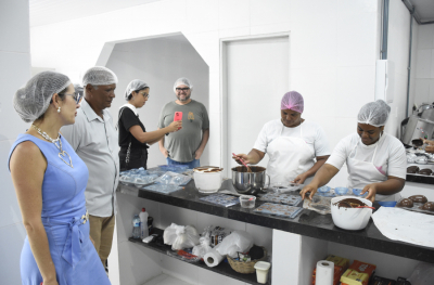 Fábrica de Chocolate Mussuca no Cram de Laranjeiras produz ovos de Páscoa
