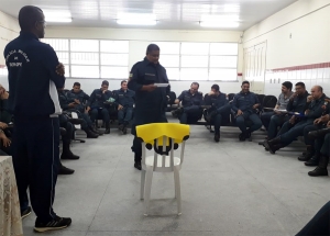 Policiais de Neópolis são capacitados para atender mulheres vítimas de violência