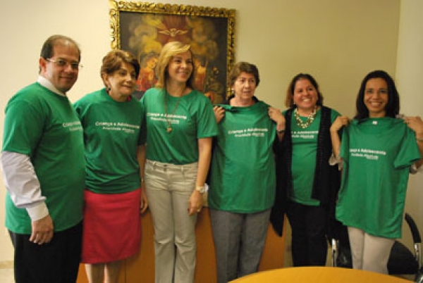 Desembargadores e Vereadores vestem a camisa “Criança e Adolescente: Prioridade Absoluta”