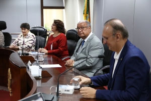 TJSE reúne Executivo, Legislativo e instituições que integrarão da Casa da Mulher
