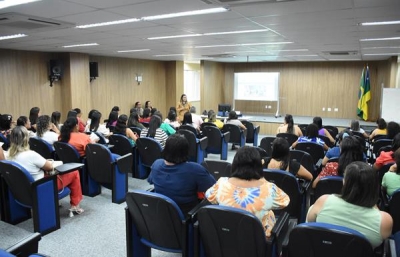 CIJ reúne profissionais de unidades de acolhimento da capital e interior para avaliar inspeções