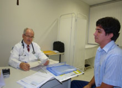 Aprovados em concurso público passam por inspeção médica