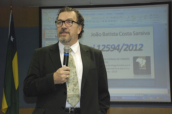 João Batista Costa Saraiva ministra curso sobre ato infracional e medidas socioeducativas na Ejuse