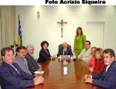 Governador recebe visita de cortesia
