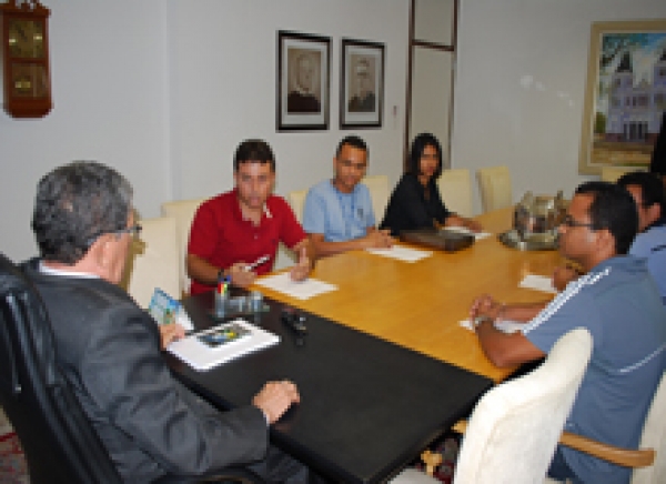 Pleno aprova recomposição de 1,4% à revisão salarial anual dos servidores