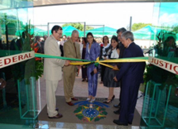 Presidente do TJSE participa de inauguração do Fórum Federal em Estância