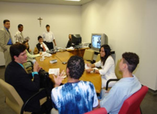 TJ faz testes para implantação de vídeoconferência