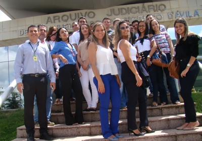 Arquivo Judiciário recebe visita de alunos do curso de Direito