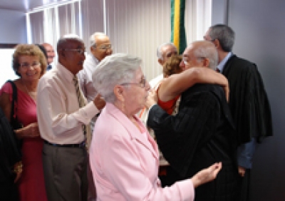 Governador sanciona Lei que cria o auxílio-saúde