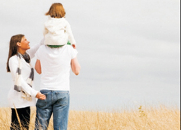 Estagiária divulga atuação do serviço social