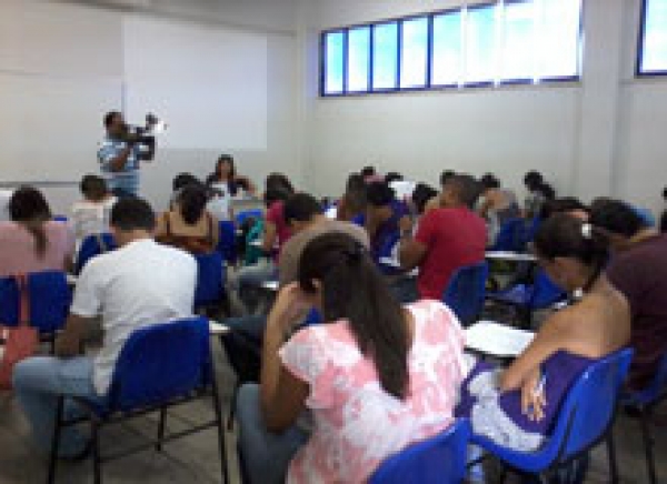 Universitários fazem provas para estagiar no TJSE