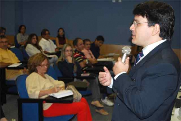 ESAJ capacita servidores em Direito Ambiental