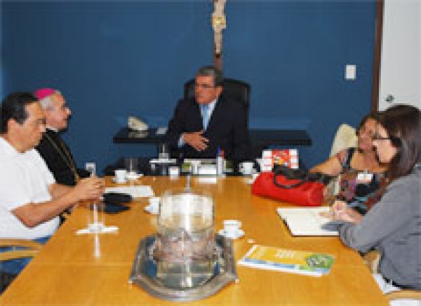 Presidente do TJSE recebe visita de Bispo Auxiliar da Arquidiocese de Aracaju
