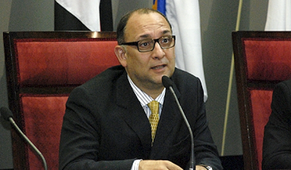 Jurista e professor Luiz Carlos Gonçalves, da rede Marcato/Esmese