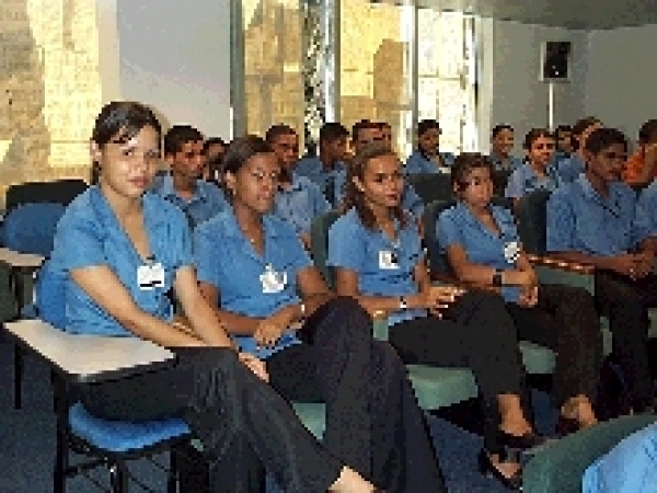 RH promove homenagem ao dia do office-boy