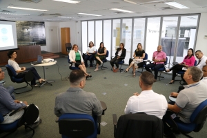 Gestores municipais conhecem projetos e ações voltadas para infância, juventude e mulher