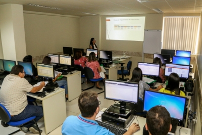 Servidores participam de curso para expedição de Ofício Precatório