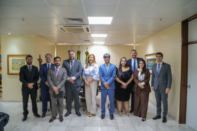 Presidente do TJSE recebe OAB/SE para tratar de melhorias na comarca de Canindé de S. Francisco