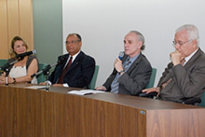 Professor Marcato fecha ciclo de palestras da Esmese