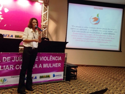 Coordenadora da Mulher do TJSE apresenta Projeto Educação e Lúdico no V FONAVID