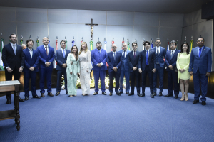 Desembargadores do TJSE prestigiam posse da nova Diretoria e Conselho da Amase