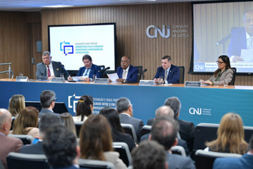 Encontro nacional debate fiscalização, modernização e regularização fundiária nos serviços notariais e registrais