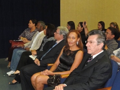 Aspectos diversos da violência é tema de Simpósio que reuniu profissionais do Direito, Psicologia e Serviço Social 