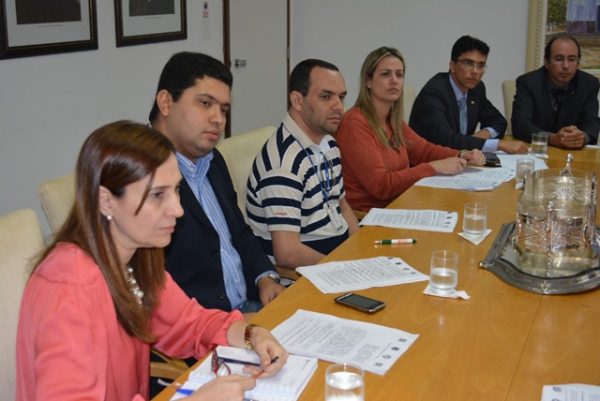 Reunião discute termos de convênio para as comunicações dos Autos de Prisão em Flagrante no plantão diurno
