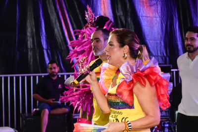 Presidente do TJSE é coroada madrinha da 25ª Parada LGBT+ de Sergipe